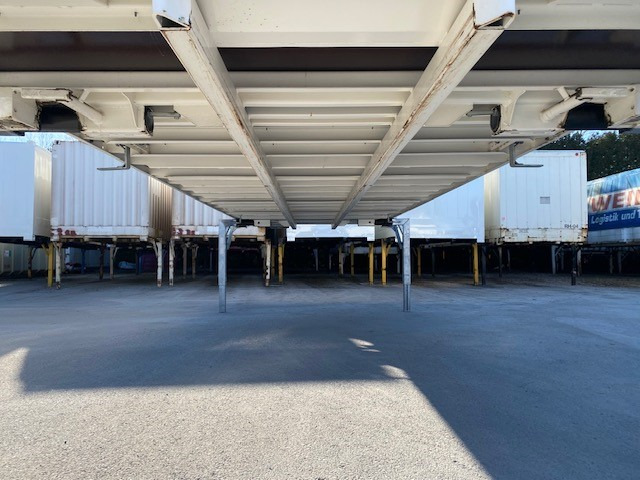 Krone BDF-System, 7.450 mm lang, SONDERPREIS - Carrosserie fourgon: photos 4 Krone BDF-System, 7.450 mm lang, SONDERPREIS - Carrosserie fourgon: photos 4