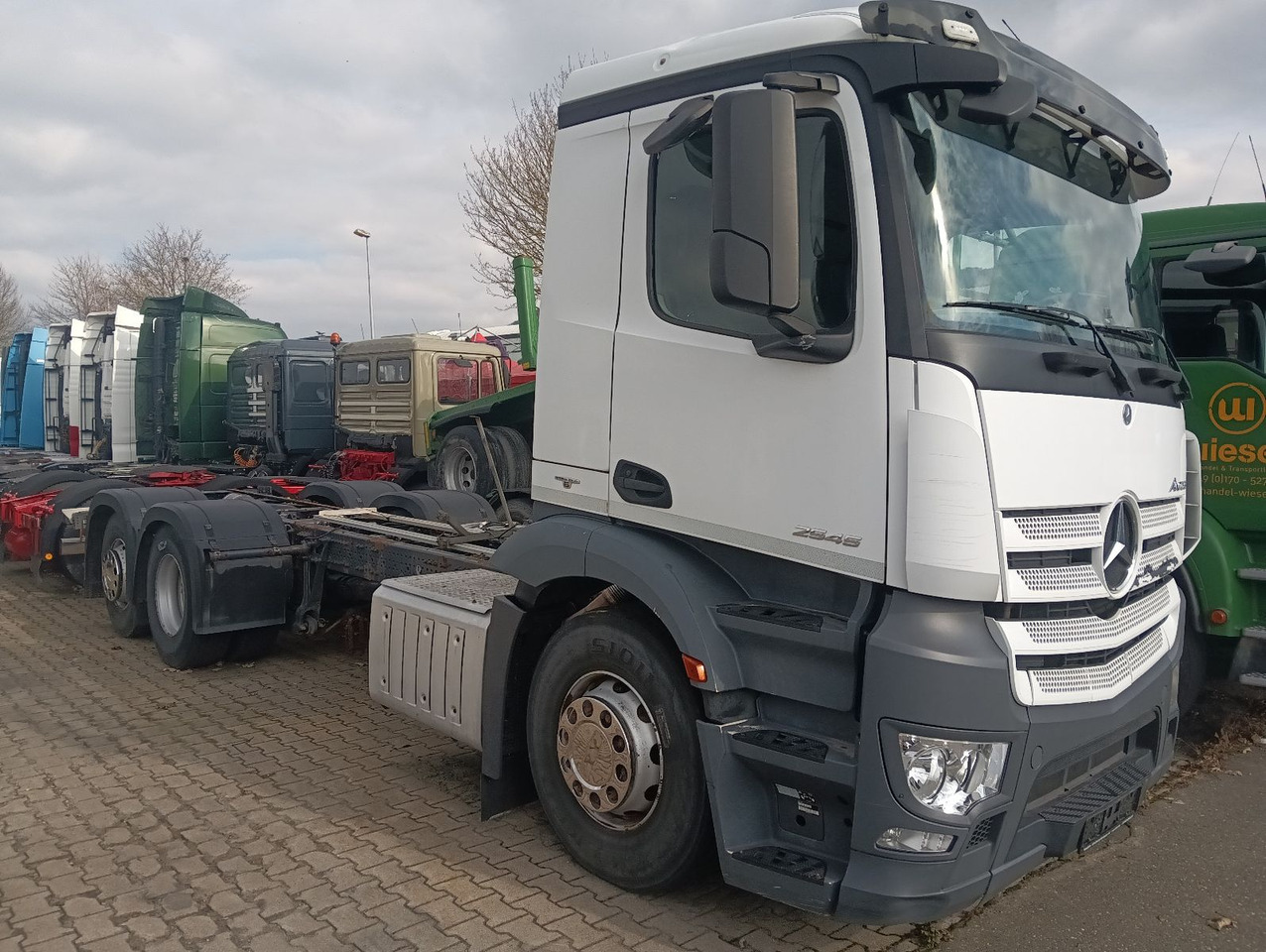 Mercedes-Benz ANTOS 2545 6x2 Lenkachse Luft/Luft PTO AHK - Châssis cabine: photos 2 Mercedes-Benz ANTOS 2545 6x2 Lenkachse Luft/Luft PTO AHK - Châssis cabine: photos 2