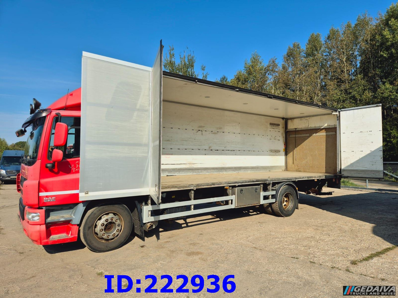 DAF CF 75.310 - Euro5 - Camion fourgon: photos 2 DAF CF 75.310 - Euro5 - Camion fourgon: photos 2