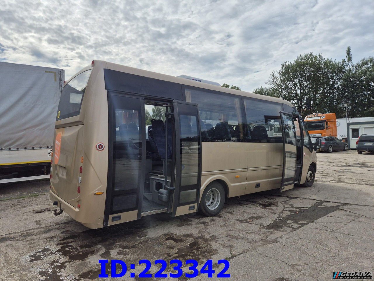 IVECO Rosero Euro5 34-Place (Gearbox defekt) - Autocar: photos 4 IVECO Rosero Euro5 34-Place (Gearbox defekt) - Autocar: photos 4