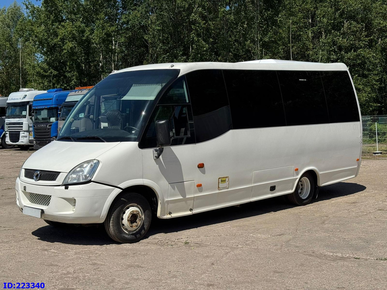 IVECO Wing Euro5 25 places - Autocar: photos 1 IVECO Wing Euro5 25 places - Autocar: photos 1