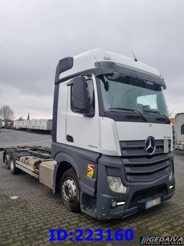 MERCEDES-BENZ Actros 2542 BDF Euro6 - Châssis cabine: photos 2 MERCEDES-BENZ Actros 2542 BDF Euro6 - Châssis cabine: photos 2