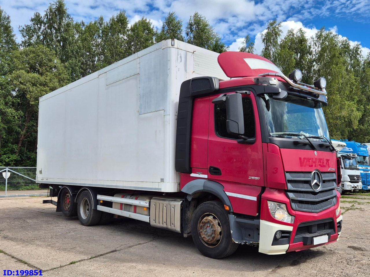 MERCEDES-BENZ Actros 2551 6x2 Euro5 - Camion fourgon: photos 4 MERCEDES-BENZ Actros 2551 6x2 Euro5 - Camion fourgon: photos 4