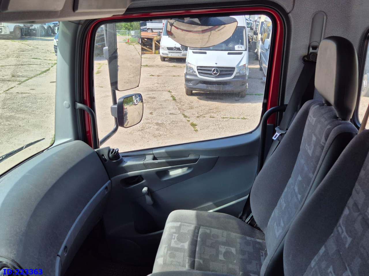 Châssis cabine MERCEDES-BENZ Atego 1218 - Full steel - Manual (3 seats): photos 9 Châssis cabine MERCEDES-BENZ Atego 1218 - Full steel - Manual (3 seats): photos 9