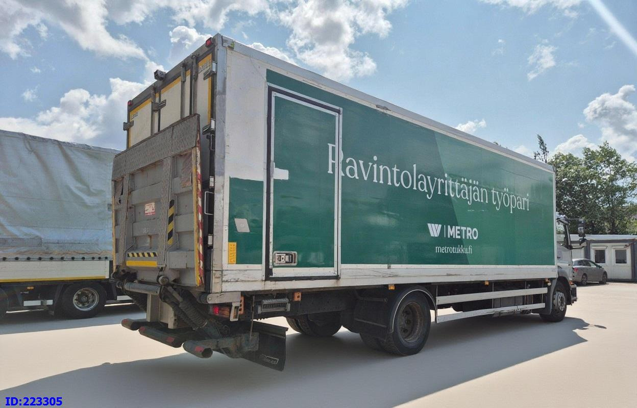 MERCEDES-BENZ Axor 1829 Euro5 Manual + Tail lift - Camion frigorifique: photos 5 MERCEDES-BENZ Axor 1829 Euro5 Manual + Tail lift - Camion frigorifique: photos 5