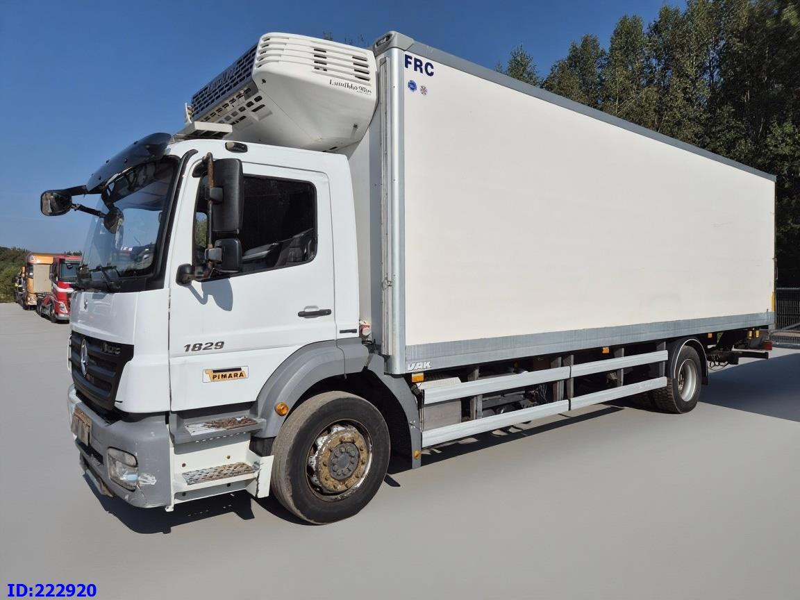 MERCEDES-BENZ Axor 1829 Manual + Tail lift - Camion frigorifique: photos 1 MERCEDES-BENZ Axor 1829 Manual + Tail lift - Camion frigorifique: photos 1