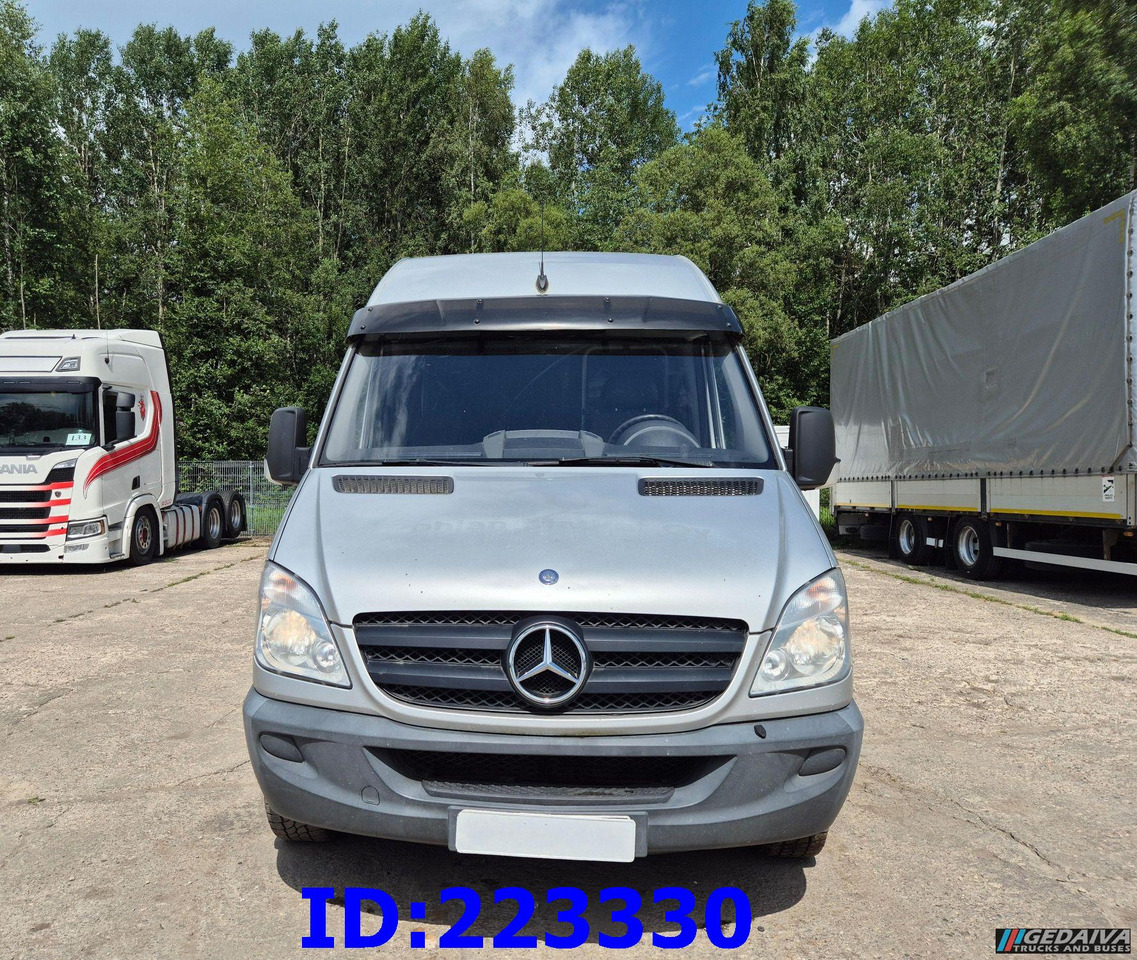 MERCEDES-BENZ Sprinter 313 VIP 14Place Euro5 - Autocar: photos 2 MERCEDES-BENZ Sprinter 313 VIP 14Place Euro5 - Autocar: photos 2