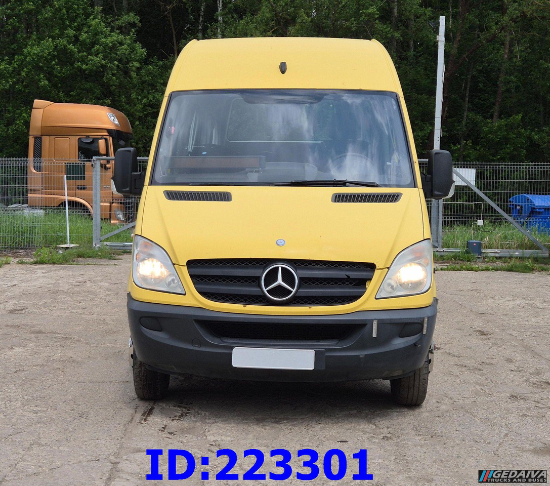 MERCEDES-BENZ Sprinter 515 TRANSFER 23 PLACES - Autocar: photos 2 MERCEDES-BENZ Sprinter 515 TRANSFER 23 PLACES - Autocar: photos 2