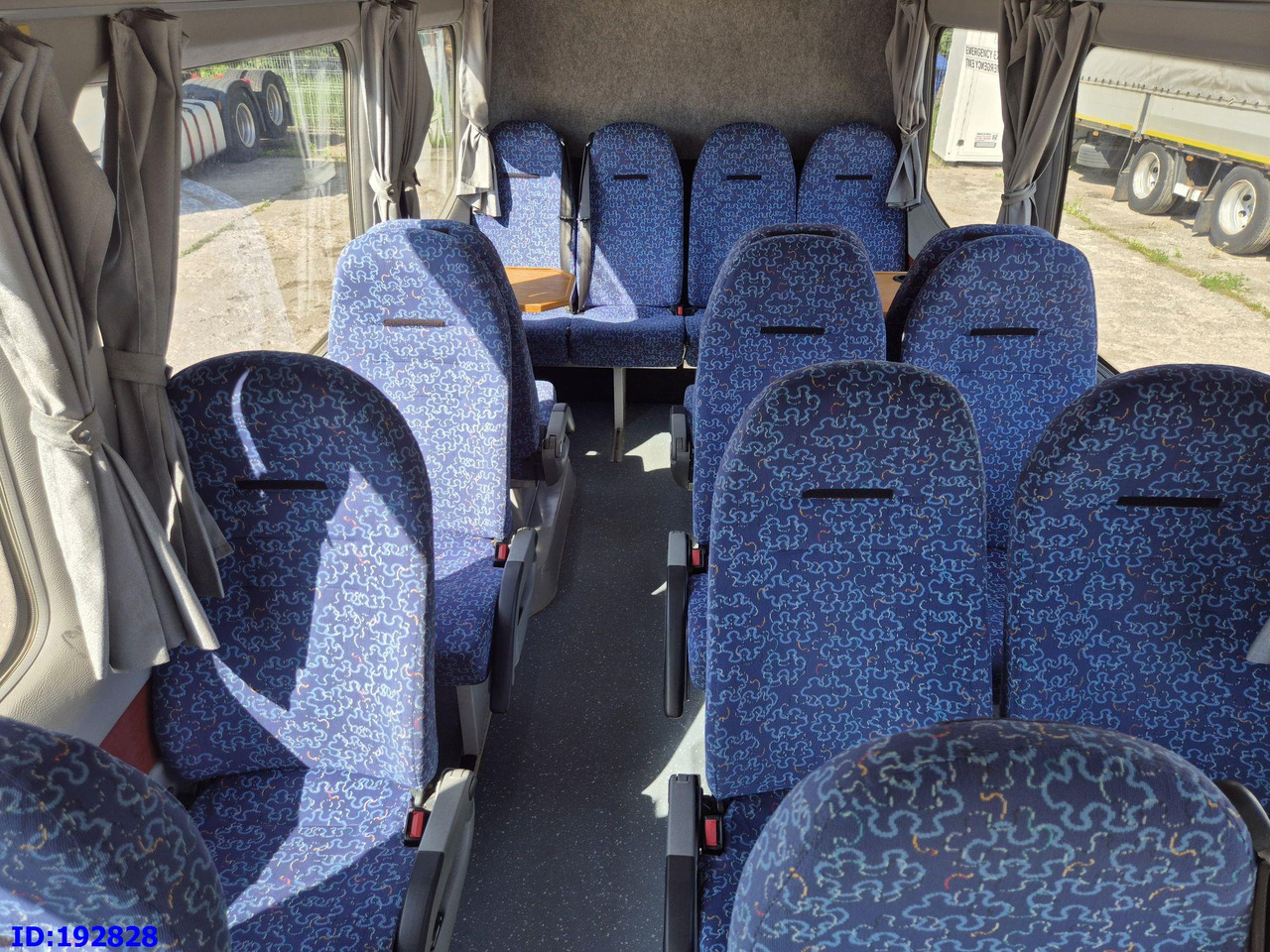 Autocar MERCEDES-BENZ Sprinter 519 - 17 place - Euro5: photos 15 Autocar MERCEDES-BENZ Sprinter 519 - 17 place - Euro5: photos 15