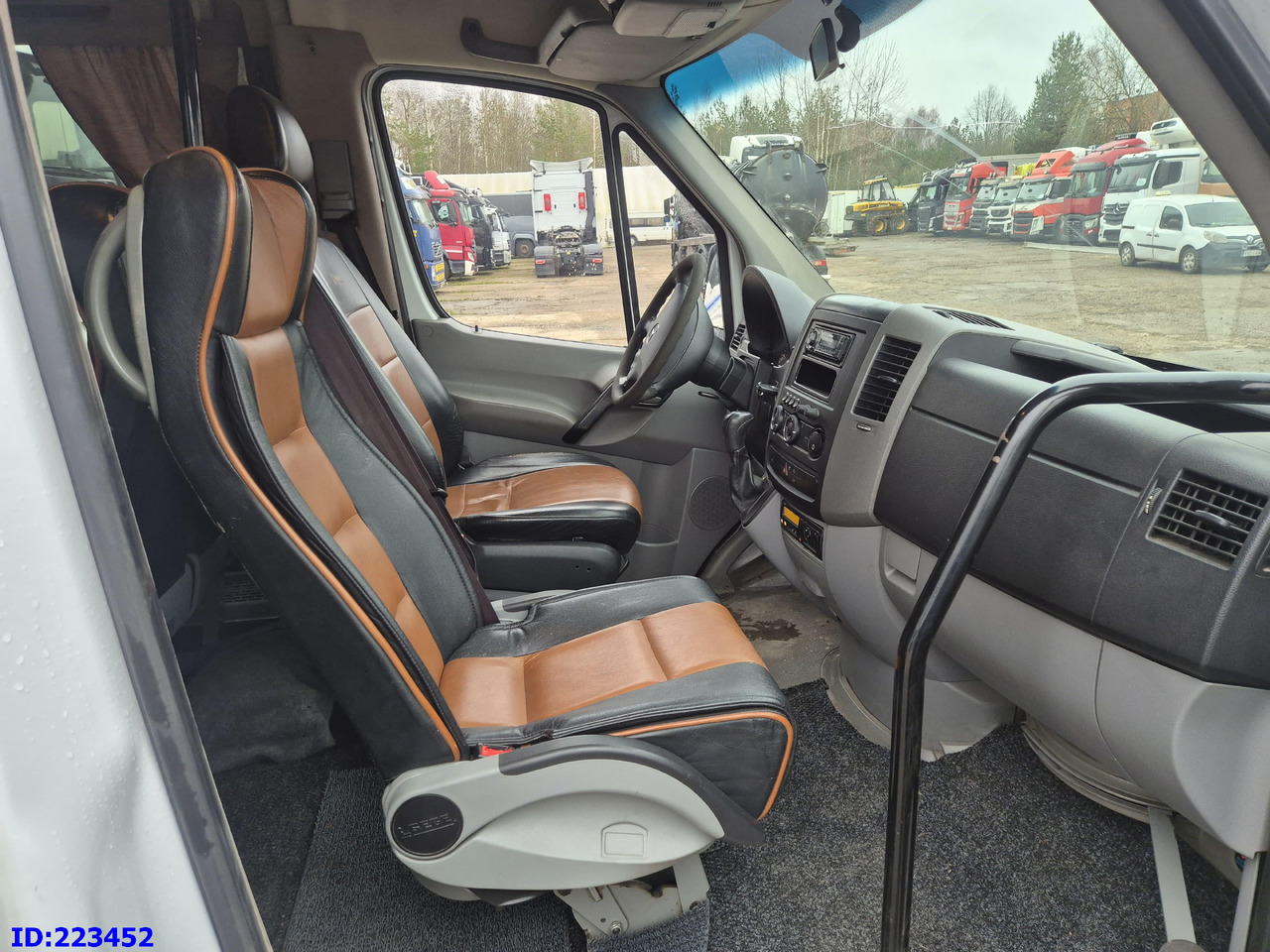 Autocar MERCEDES-BENZ Sprinter 519 XXL VIP - 21 Seater Euro5: photos 19 Autocar MERCEDES-BENZ Sprinter 519 XXL VIP - 21 Seater Euro5: photos 19