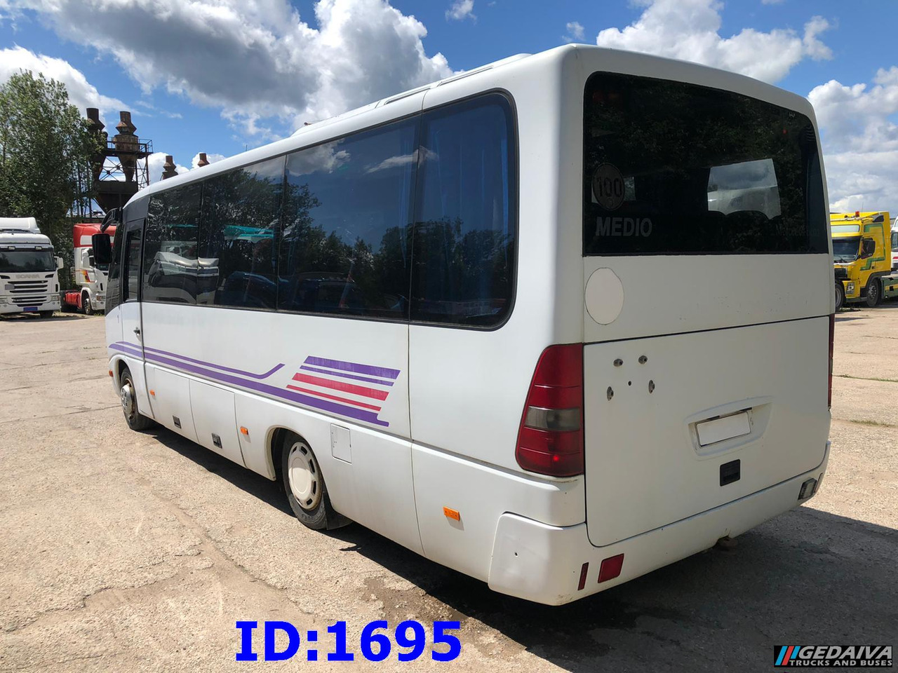 MERCEDES-BENZ Vario Medio 815 30-Seater - Autocar: photos 5 MERCEDES-BENZ Vario Medio 815 30-Seater - Autocar: photos 5