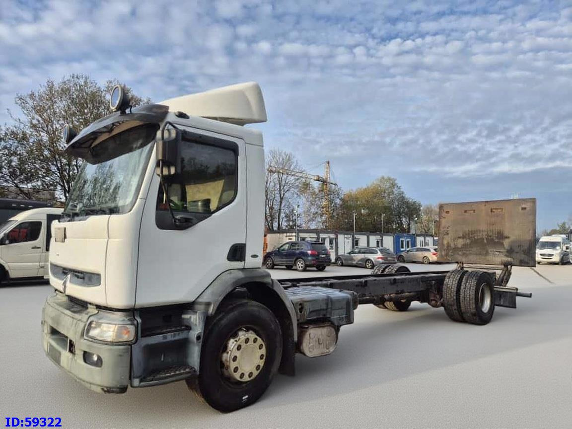 RENAULT Premium 270 4x2 Manual  (Electric defect) - Châssis cabine: photos 1 RENAULT Premium 270 4x2 Manual  (Electric defect) - Châssis cabine: photos 1