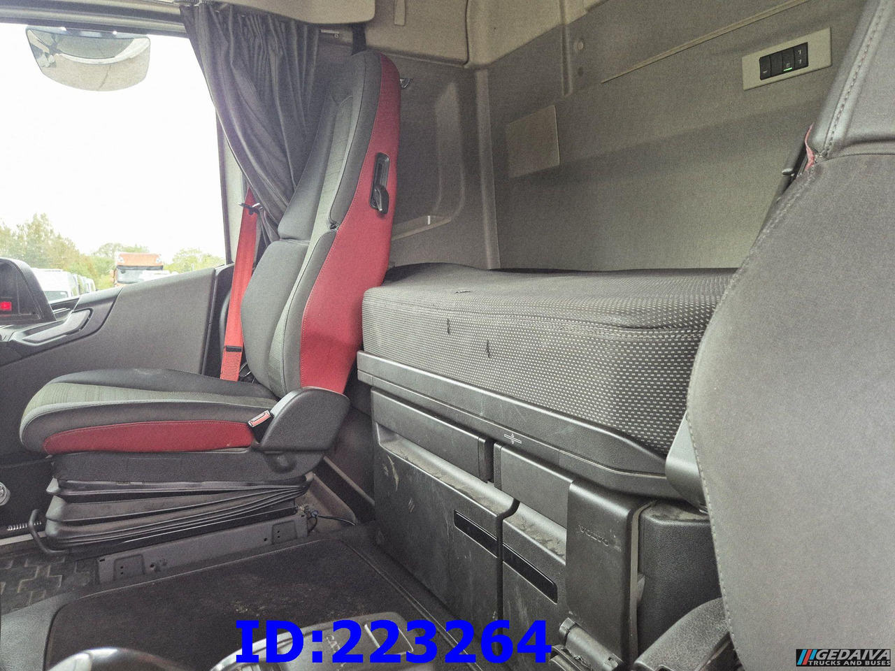 Camion frigorifique VOLVO FH13 460HP 6x2 Steering axle Euro6: photos 22