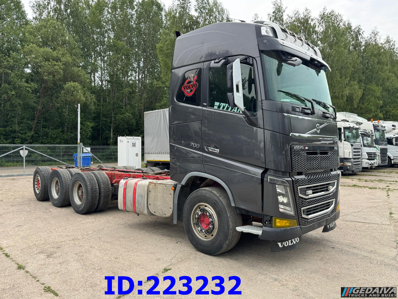 VOLVO FH16 700HP 8X4 Big Axles - Camion grumier: photos 4 VOLVO FH16 700HP 8X4 Big Axles - Camion grumier: photos 4