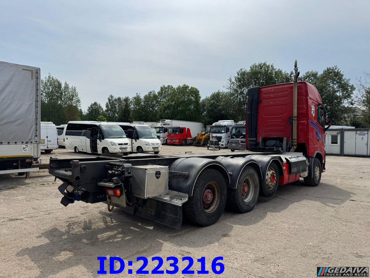 VOLVO FH16 700HP 8X4 Big axle - Châssis cabine: photos 5 VOLVO FH16 700HP 8X4 Big axle - Châssis cabine: photos 5