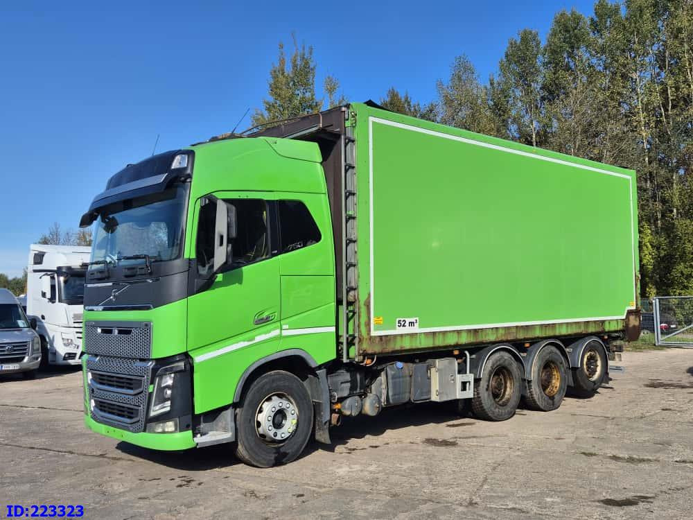 VOLVO FH16 750HP - 8x4 -Big Axles - Camion fourgon: photos 1 VOLVO FH16 750HP - 8x4 -Big Axles - Camion fourgon: photos 1