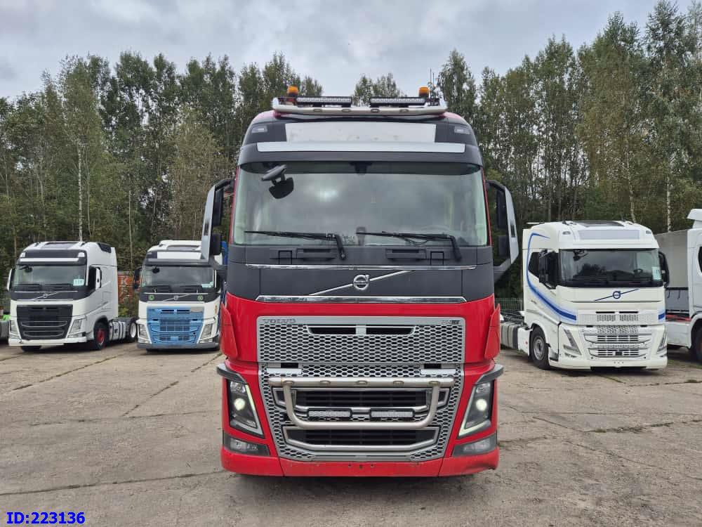 VOLVO FH16 750HP - 8x4 -Big Axles - Châssis cabine: photos 2 VOLVO FH16 750HP - 8x4 -Big Axles - Châssis cabine: photos 2