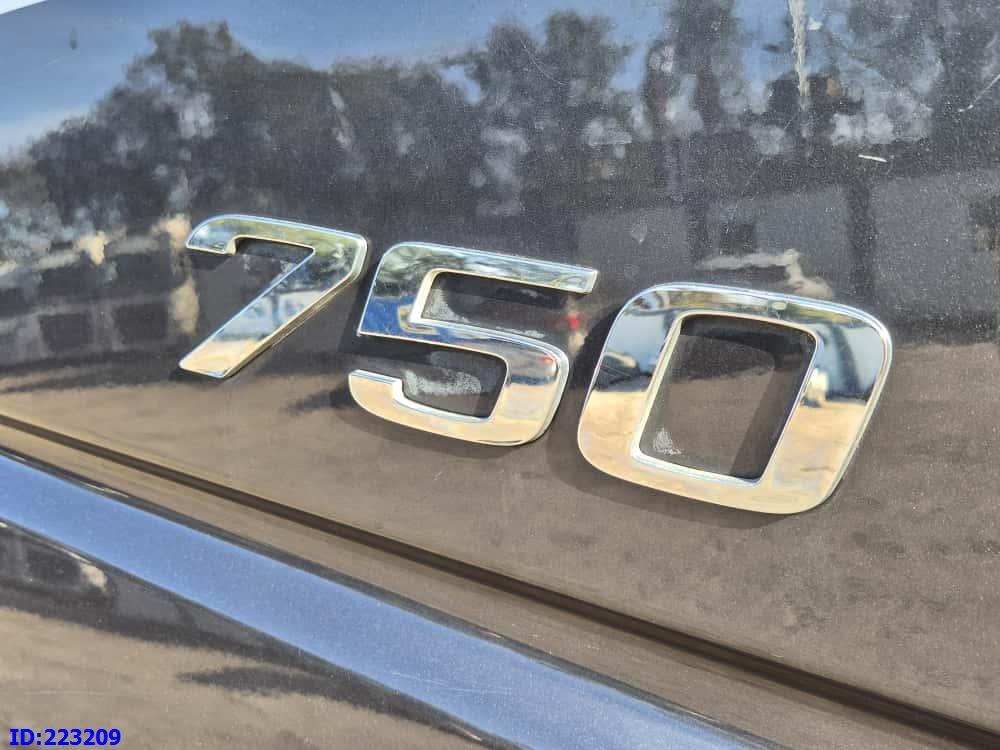 Châssis cabine VOLVO FH16 750HP 8x4 Steering axle: photos 10