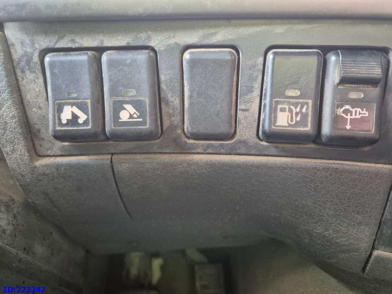 Camion benne VOLVO FM12 420HP 8X4 Manual: photos 13