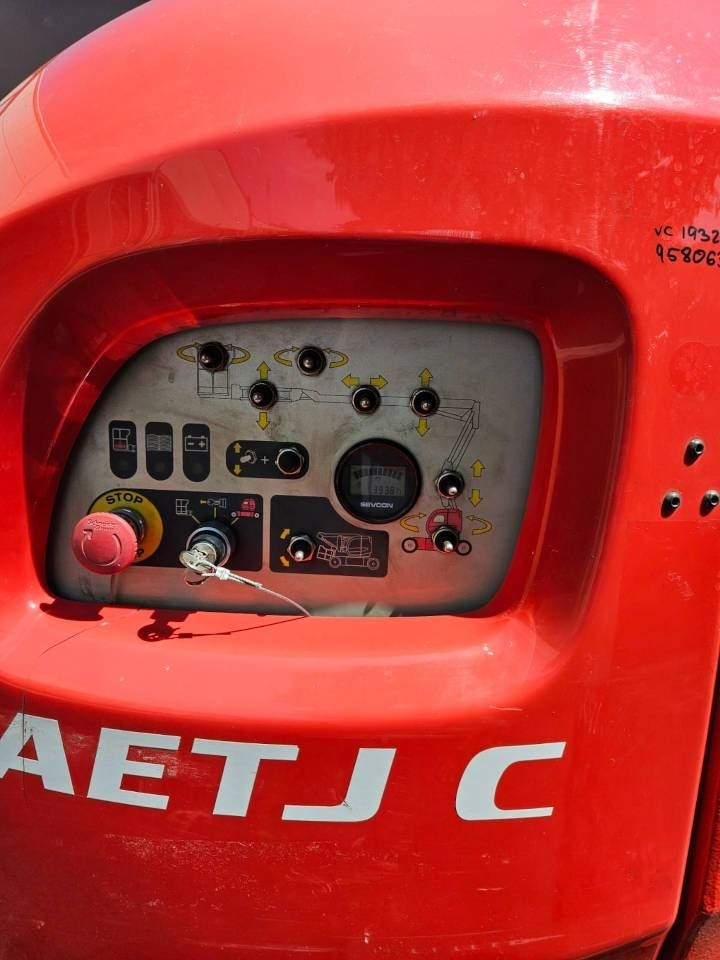 Manitou 150 AET JC - Nacelle articulée: photos 4 Manitou 150 AET JC - Nacelle articulée: photos 4