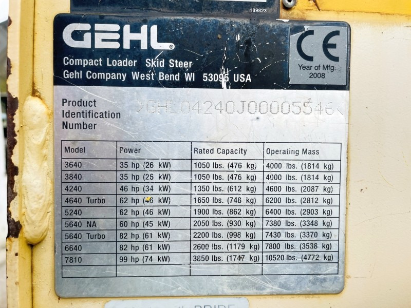 Gehl SL4240 (3746) - Mini chargeuse: photos 3 Gehl SL4240 (3746) - Mini chargeuse: photos 3