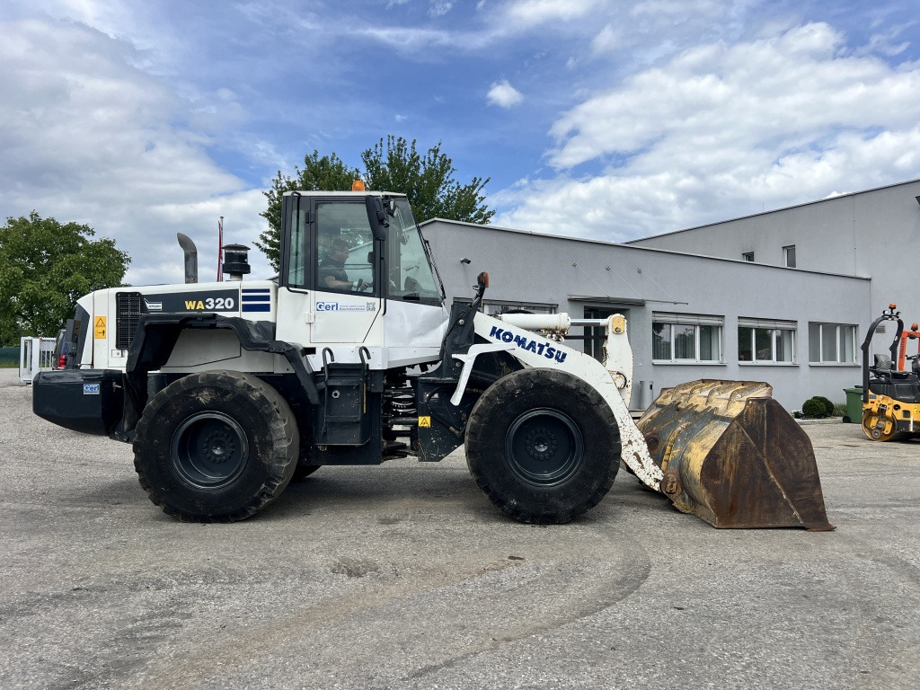 Komatsu WA 320-6 (111584) - Chargeuse sur pneus: photos 4 Komatsu WA 320-6 (111584) - Chargeuse sur pneus: photos 4