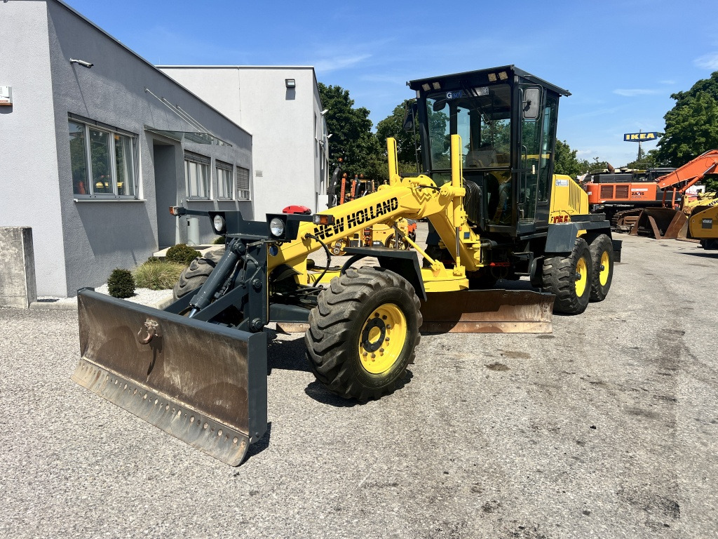 O&K – New Holland F 106 A (111601) - Niveleuse: photos 2 O&K – New Holland F 106 A (111601) - Niveleuse: photos 2