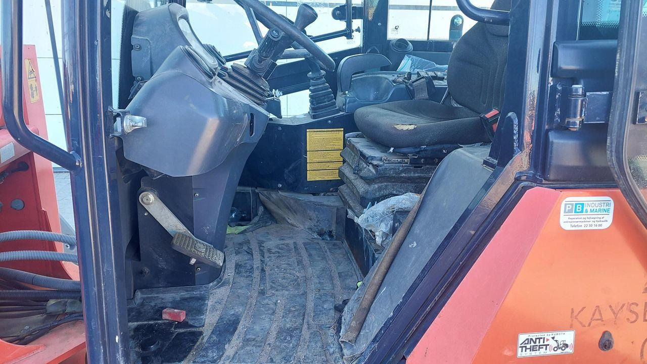 Kubota R085 - Valet de ferme: photos 3 Kubota R085 - Valet de ferme: photos 3