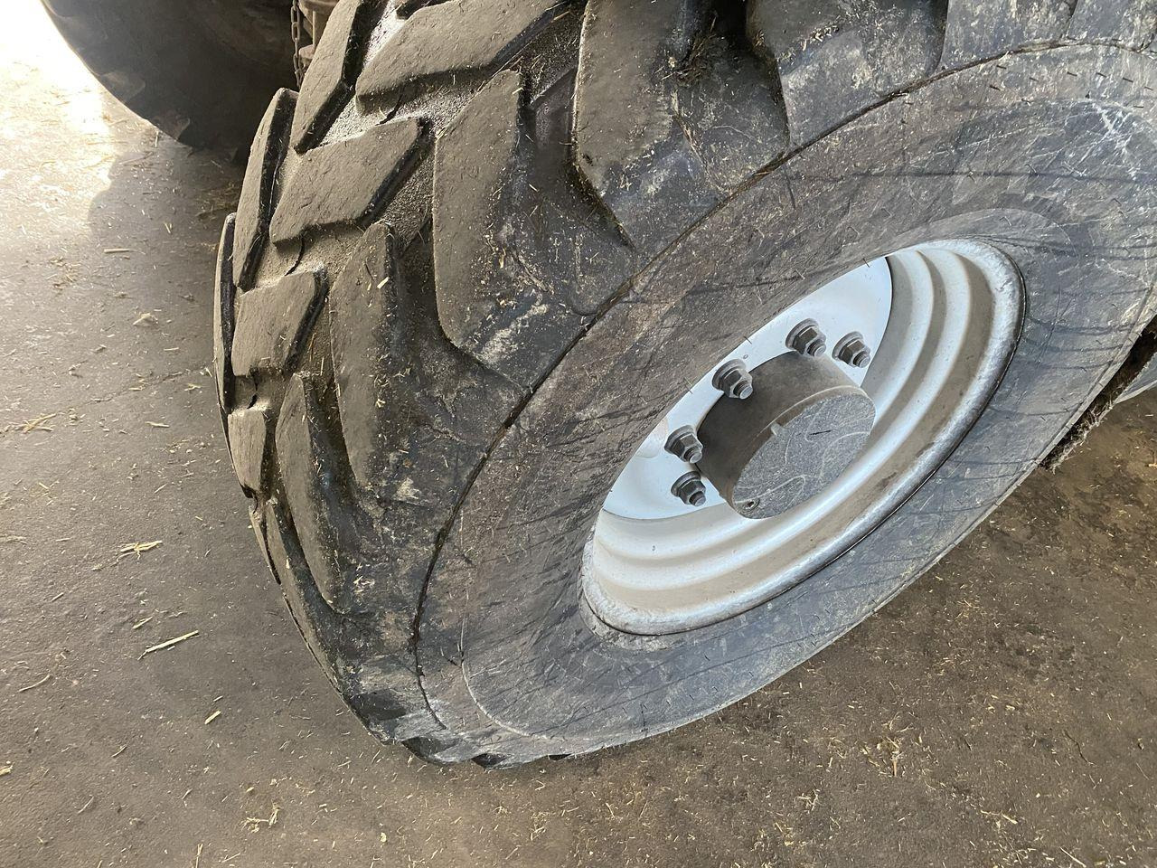 Manitou MLT1041-145PS+ L ELITE ST5 - Chariot télescopique: photos 5 Manitou MLT1041-145PS+ L ELITE ST5 - Chariot télescopique: photos 5