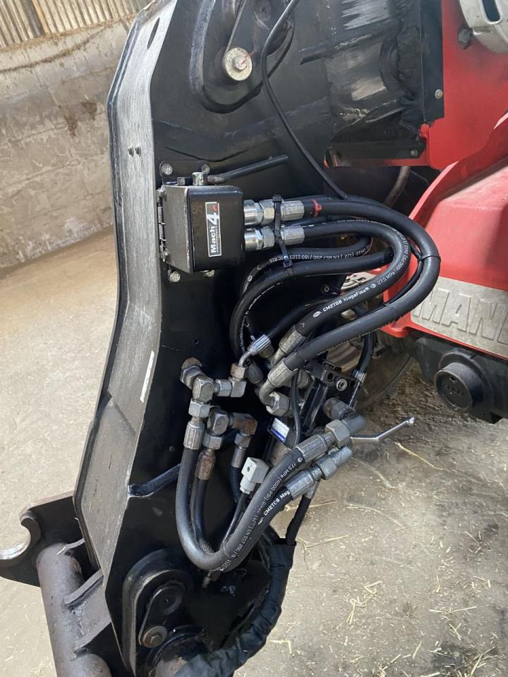 Manitou MLT735-120PS Elite - Chariot télescopique: photos 4 Manitou MLT735-120PS Elite - Chariot télescopique: photos 4