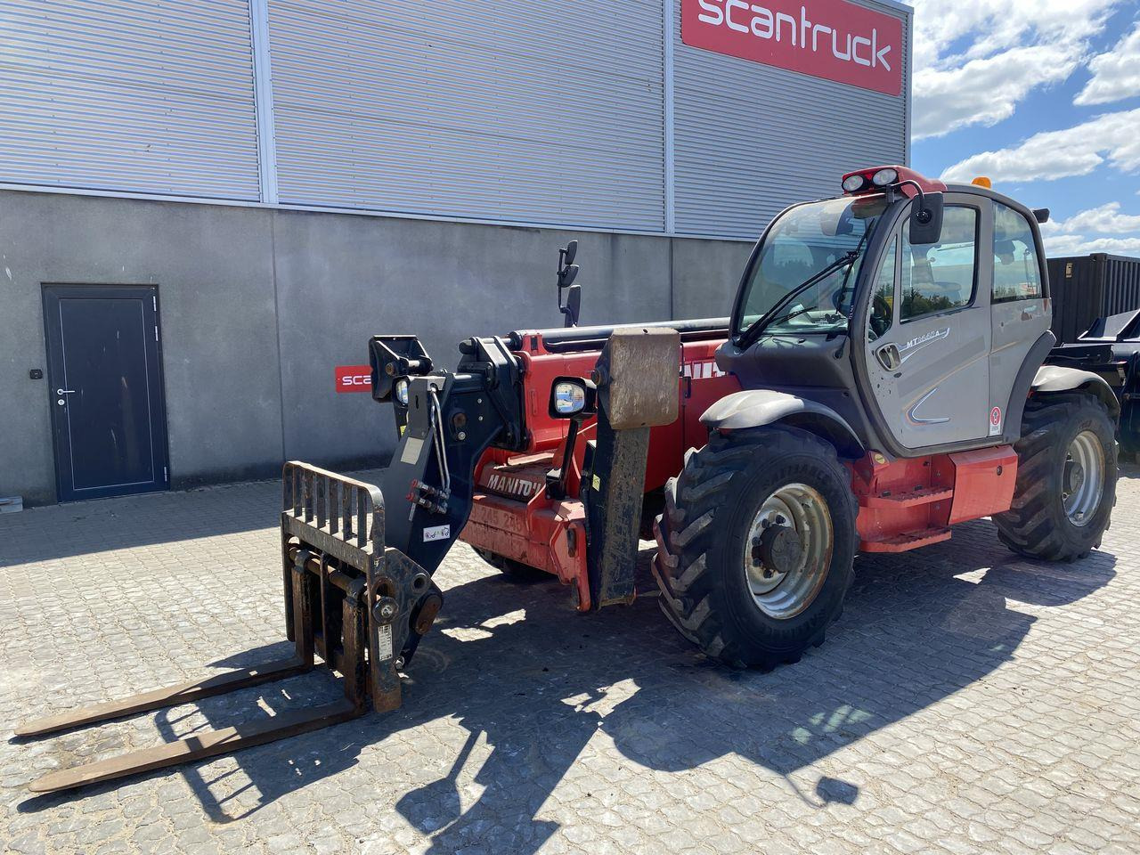 Manitou MT1440A ST3B - Chariot télescopique: photos 1 Manitou MT1440A ST3B - Chariot télescopique: photos 1