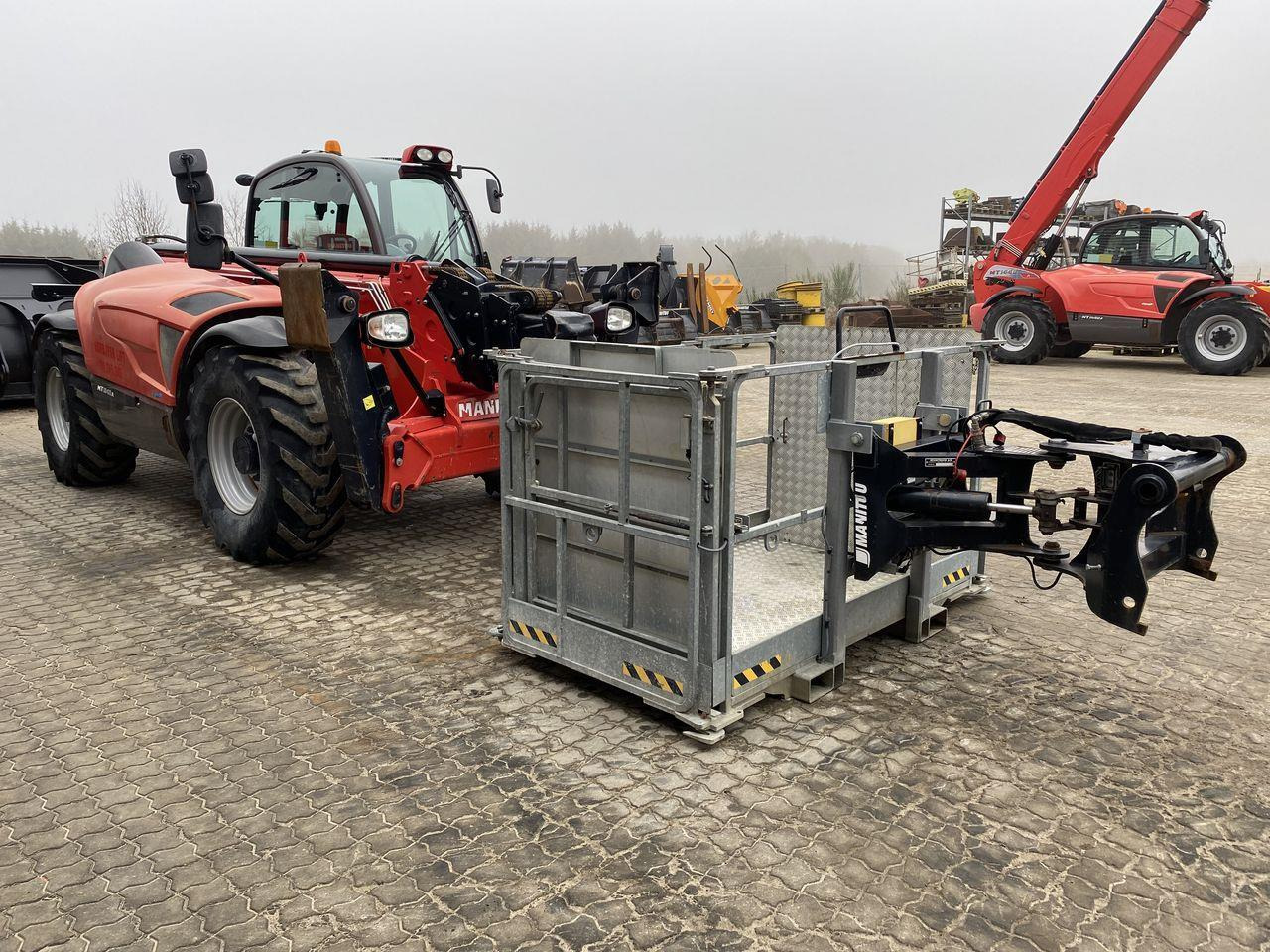 Manitou MT1840A ST4 - Chariot télescopique: photos 5 Manitou MT1840A ST4 - Chariot télescopique: photos 5