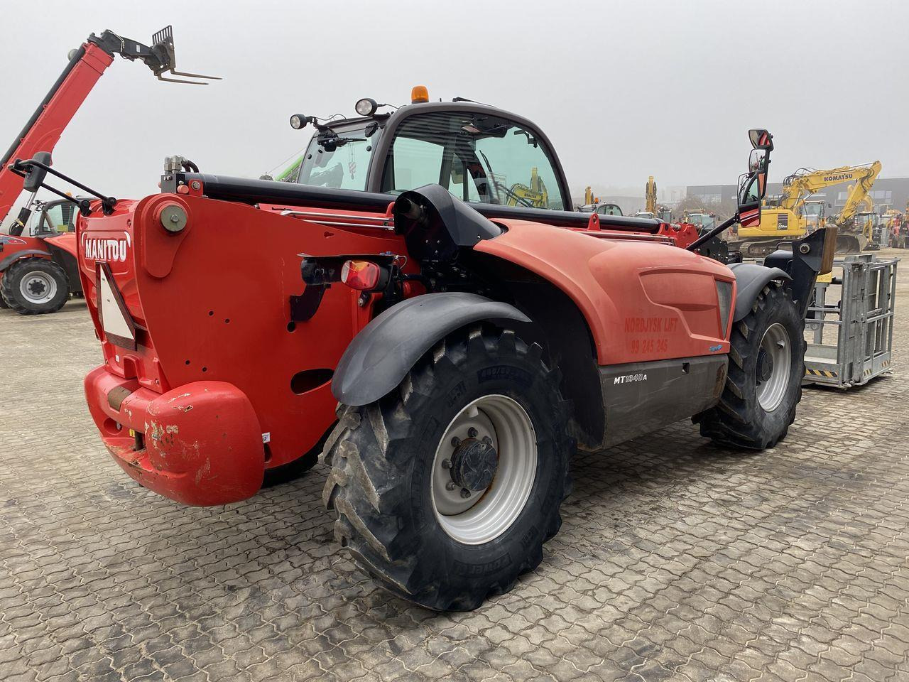 Manitou MT1840A ST4 - Chariot télescopique: photos 4 Manitou MT1840A ST4 - Chariot télescopique: photos 4
