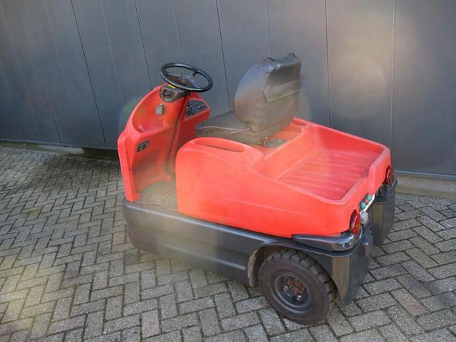 Linde P 60 - Chariot tracteur: photos 2 Linde P 60 - Chariot tracteur: photos 2