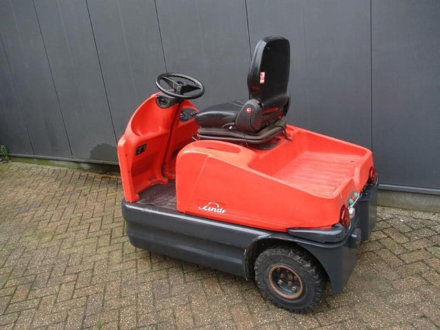 Linde P 60 - Chariot tracteur: photos 3 Linde P 60 - Chariot tracteur: photos 3