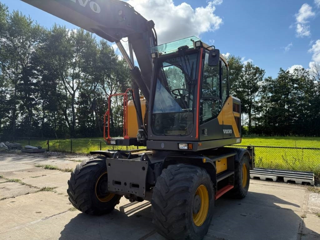 Volvo EWR 150 E  - Pelle sur pneus: photos 3 Volvo EWR 150 E  - Pelle sur pneus: photos 3