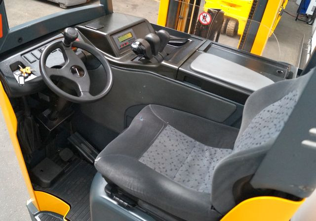 Jungheinrich ETV Cac16 - Chariot à mât rétractable: photos 5 Jungheinrich ETV Cac16 - Chariot à mât rétractable: photos 5