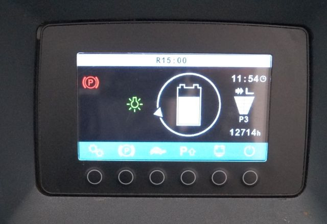 Jungheinrich ETV214 - Chariot à mât rétractable: photos 4 Jungheinrich ETV214 - Chariot à mât rétractable: photos 4