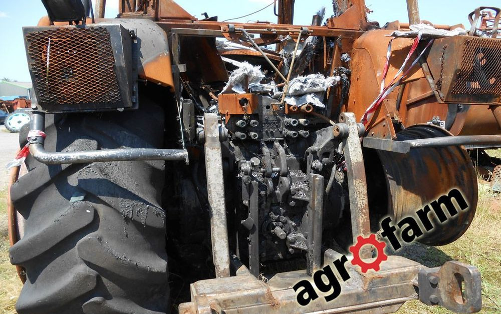 Fendt części używane 916 920 922 924 926 930 936 933 silnik wał skrzynia most oś podnośnik zwolnica - Boîte de vitesse pour Machine agricole: photos 5 Fendt części używane 916 920 922 924 926 930 936 933 silnik wał skrzynia most oś podnośnik zwolnica - Boîte de vitesse pour Machine agricole: photos 5