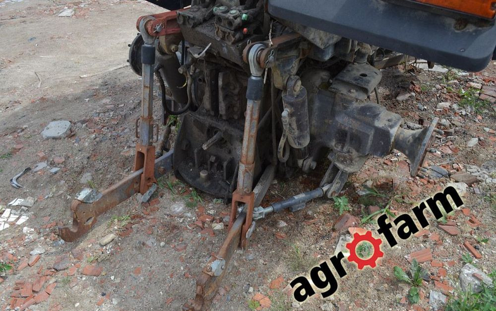 Massey ferguson części używane 8140 8150 8160 8170 silnik skrzynia zwolnica układ planetarny most oś - Boîte de vitesse pour Machine agricole: photos 2 Massey ferguson części używane 8140 8150 8160 8170 silnik skrzynia zwolnica układ planetarny most oś - Boîte de vitesse pour Machine agricole: photos 2