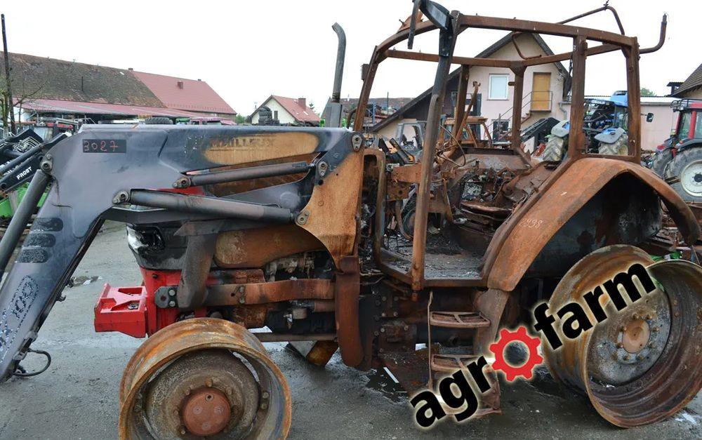 McCormick MC 115 110 skrzynia most silnik piasta zwolnica obudowa - Boîte de vitesse pour Machine agricole: photos 5 McCormick MC 115 110 skrzynia most silnik piasta zwolnica obudowa - Boîte de vitesse pour Machine agricole: photos 5