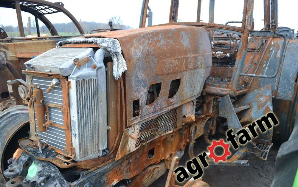 Fendt części 711 712 714 716 718 720 VARIO silnik skrzynia most wał zwrotnica piasta obudowa zawór - Pièces de rechange pour Machine agricole: photos 2 Fendt części 711 712 714 716 718 720 VARIO silnik skrzynia most wał zwrotnica piasta obudowa zawór - Pièces de rechange pour Machine agricole: photos 2