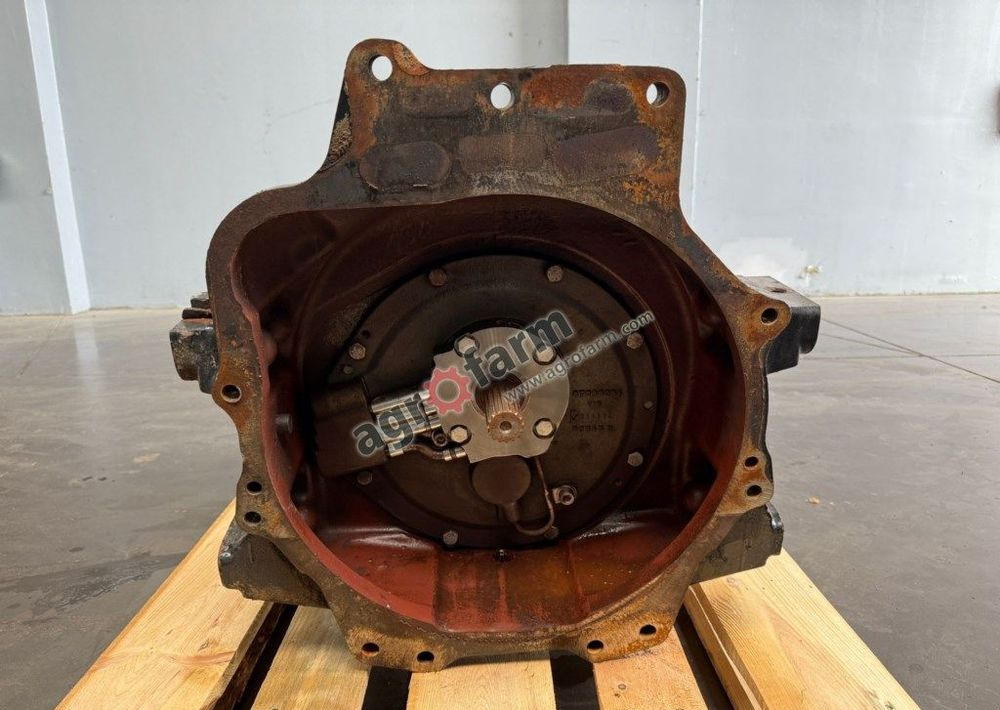 Skrzynia biegów Case Maxxum 115 44980087 - Boîte de vitesse: photos 2 Skrzynia biegów Case Maxxum 115 44980087 - Boîte de vitesse: photos 2