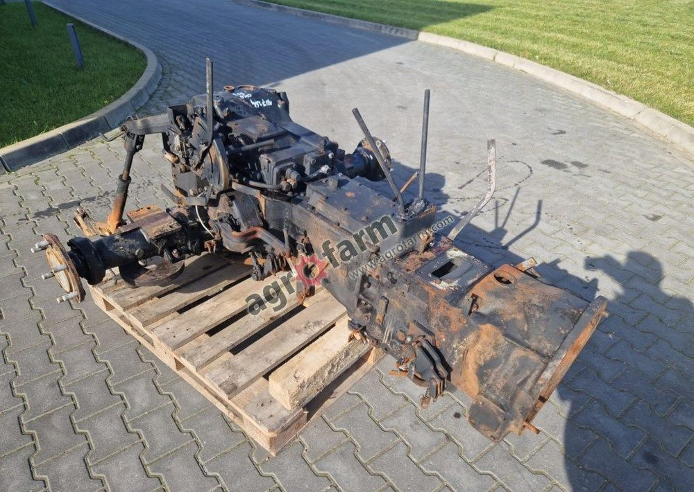 Skrzynia biegów, most tylny Case 833 3232742R1 - Boîte de vitesse: photos 2 Skrzynia biegów, most tylny Case 833 3232742R1 - Boîte de vitesse: photos 2