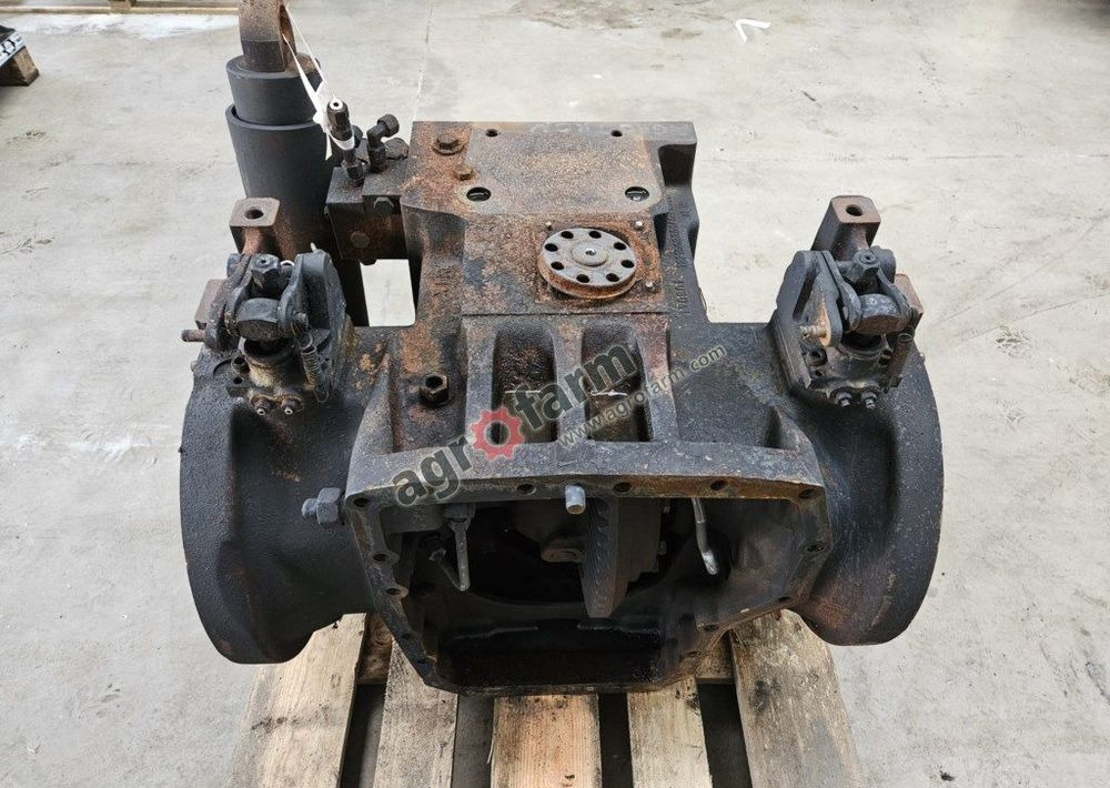 Tylny most Case CS 110 1331003301409 - Boîte de vitesse: photos 1 Tylny most Case CS 110 1331003301409 - Boîte de vitesse: photos 1