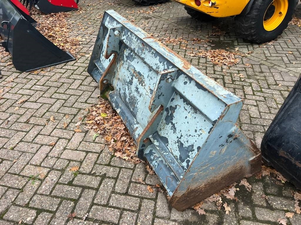 Chargeuse sur pneus Kramer 318: photos 16