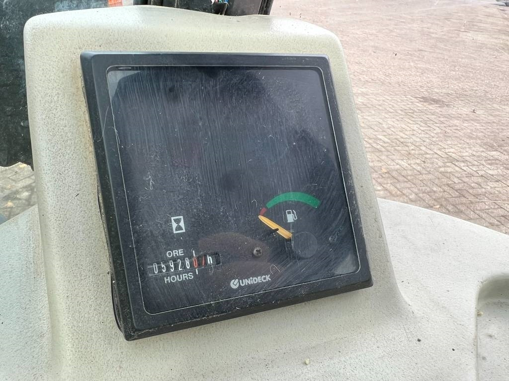 Chargeuse sur pneus Kramer 318: photos 14