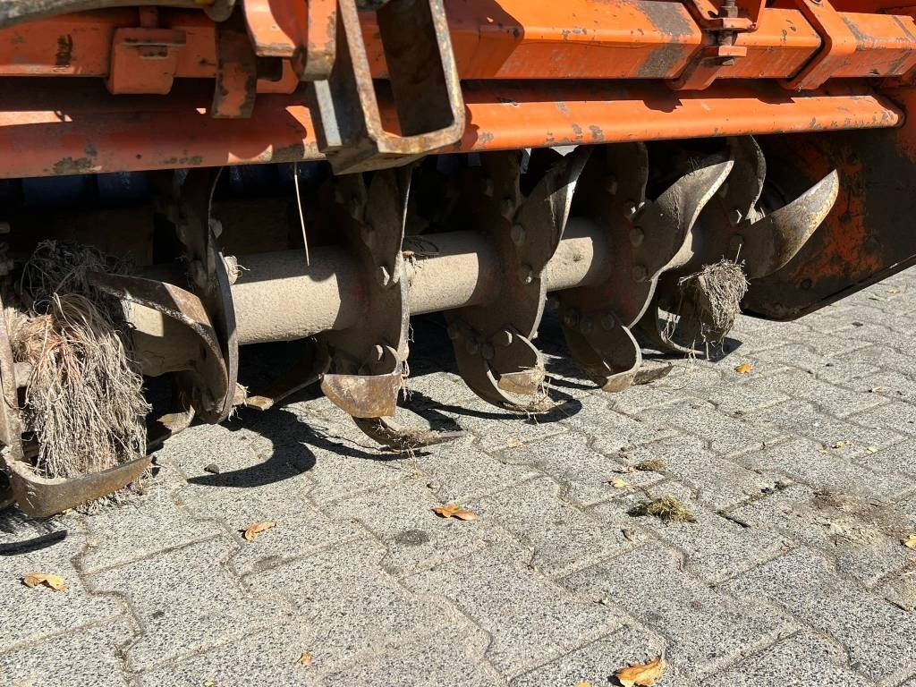 Pegoraro LH 300 frees  - Outils du sol: photos 5 Pegoraro LH 300 frees  - Outils du sol: photos 5