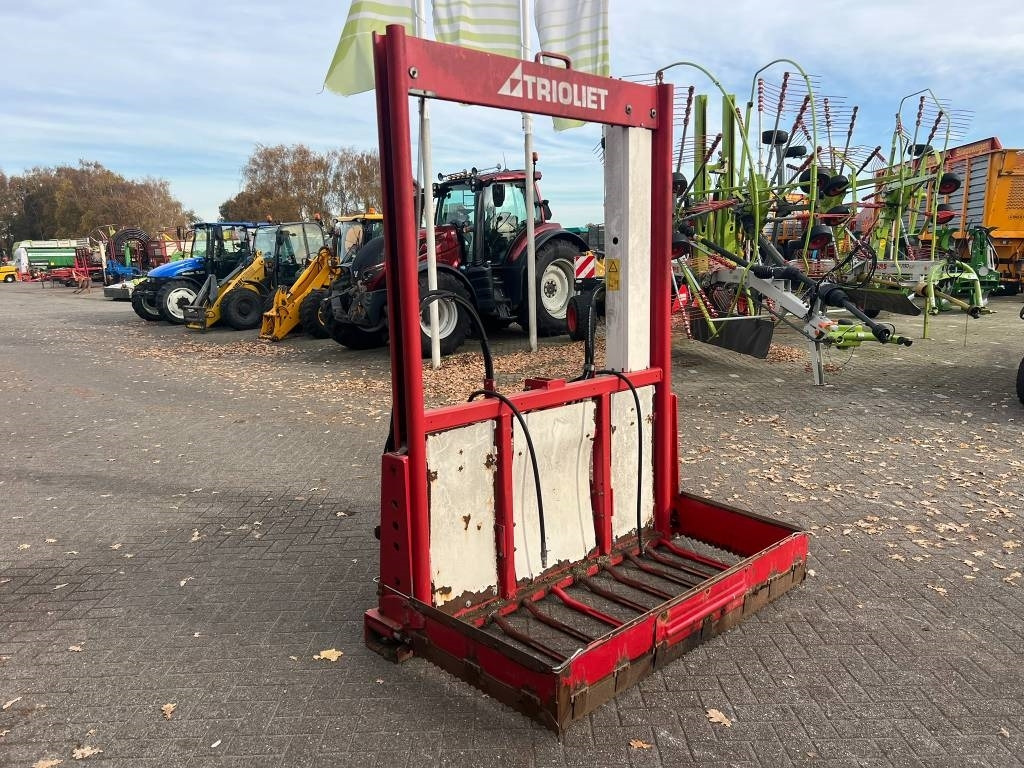 Trioliet TU 170 kuilvoersnijder - Matériel d'élevage: photos 4 Trioliet TU 170 kuilvoersnijder - Matériel d'élevage: photos 4