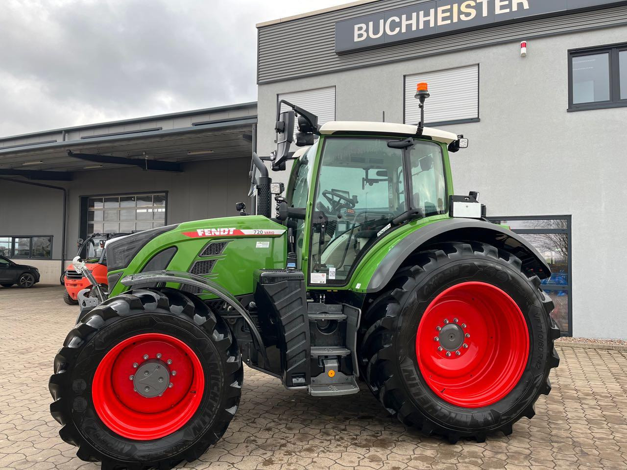 Fendt 720 Vario Gen 6 PowerPlus - Tracteur agricole: photos 1 Fendt 720 Vario Gen 6 PowerPlus - Tracteur agricole: photos 1